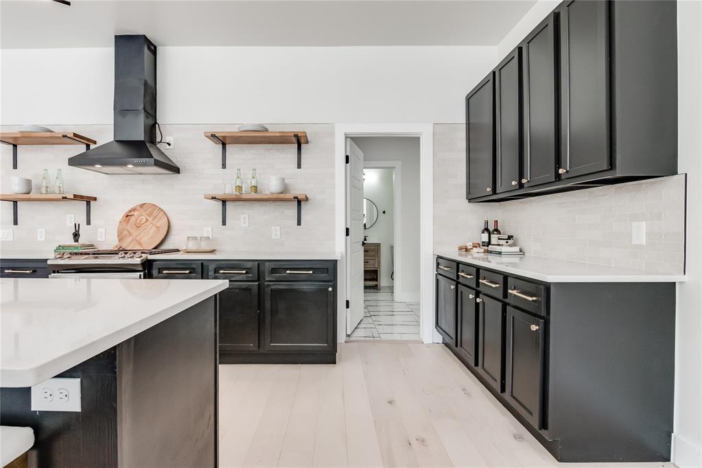 4511 N Mckinley Avenue