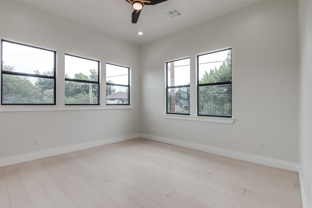 4511 N Mckinley Avenue