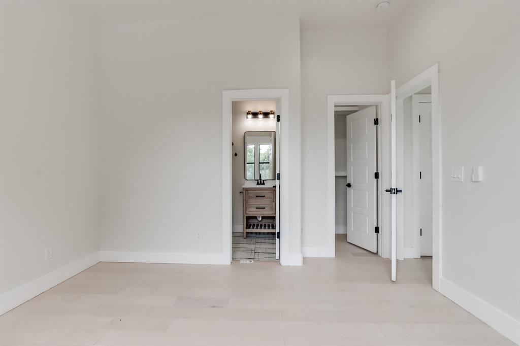 4511 N Mckinley Avenue