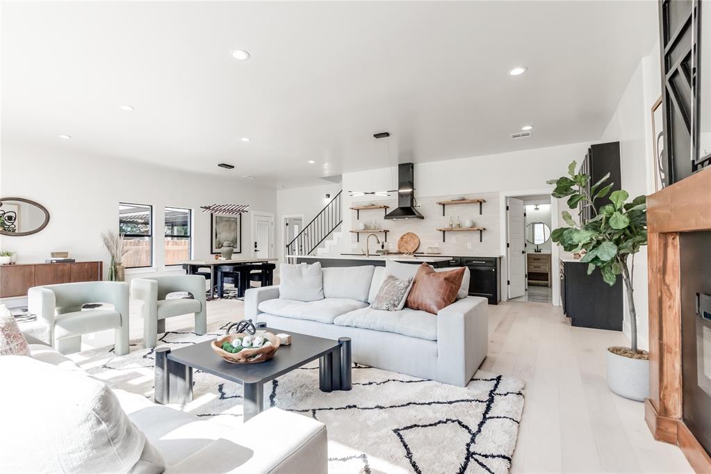 4511 N Mckinley Avenue