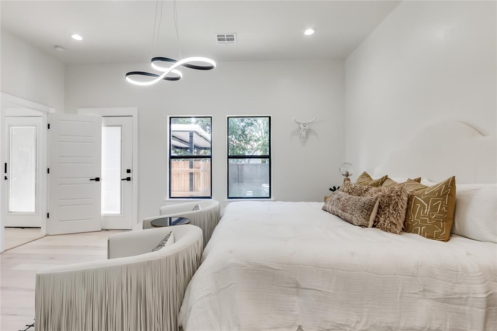 4511 N Mckinley Avenue