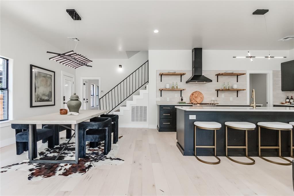 4511 N Mckinley Avenue