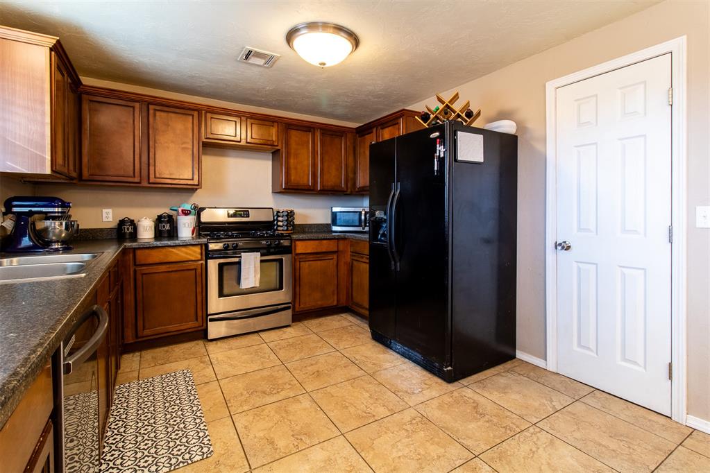 1617 Serenade Drive