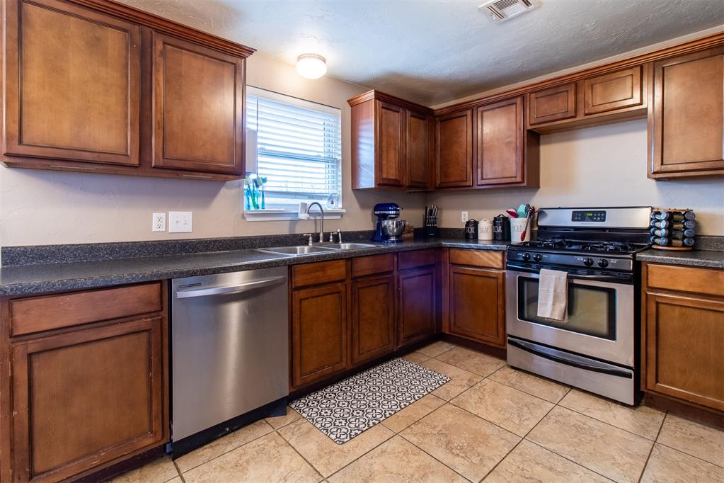 1617 Serenade Drive