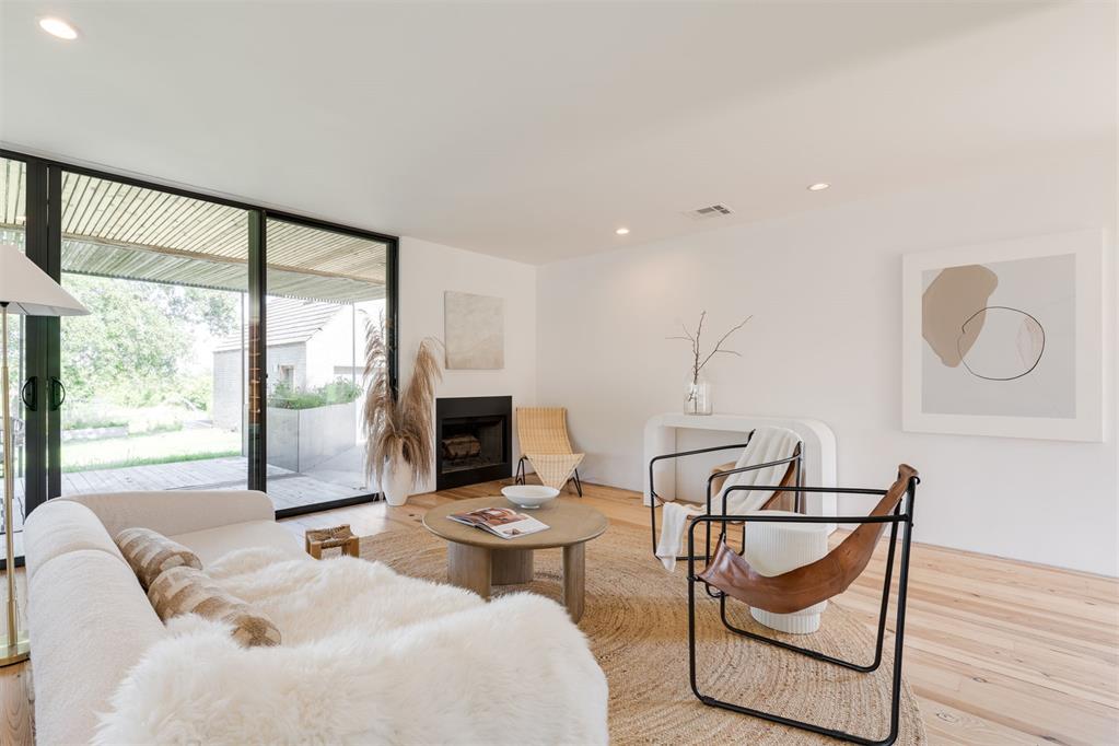 8925 Acre View Drive