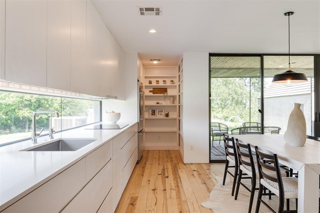 8925 Acre View Drive