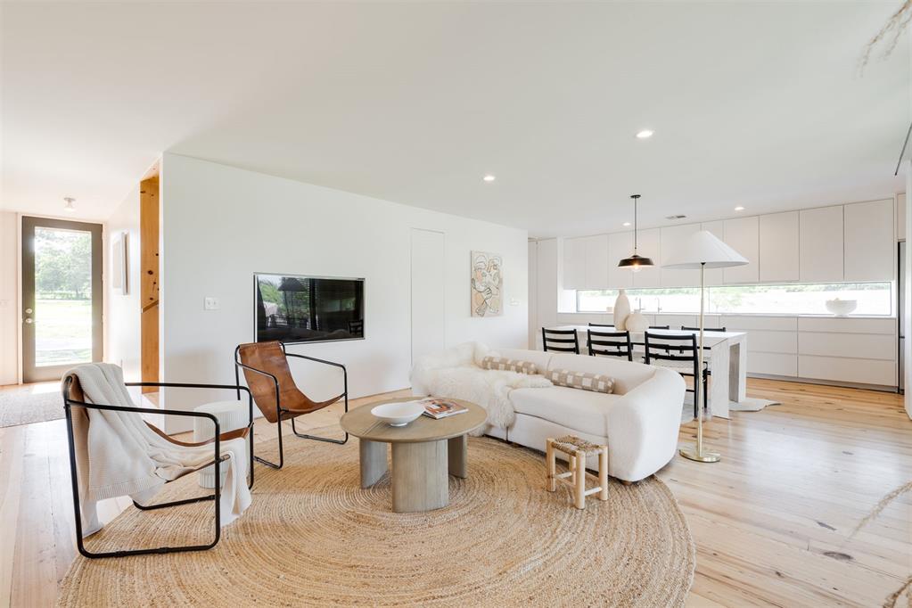 8925 Acre View Drive