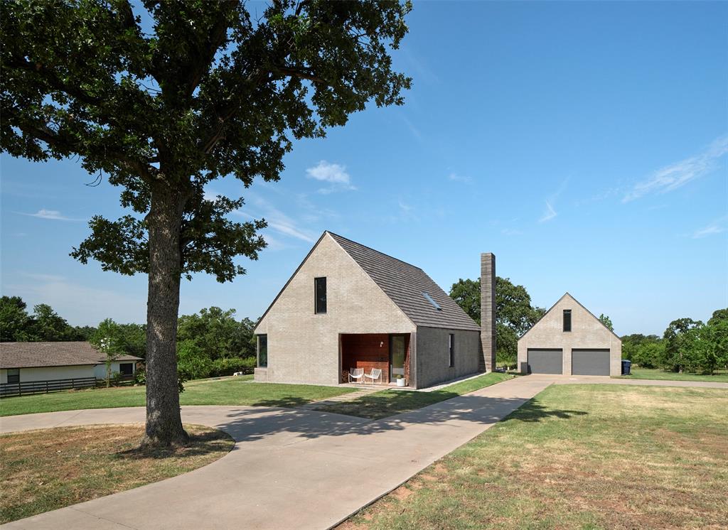 8925 Acre View Drive