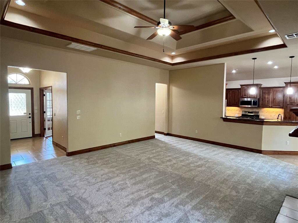 3605 Oakridge Circle