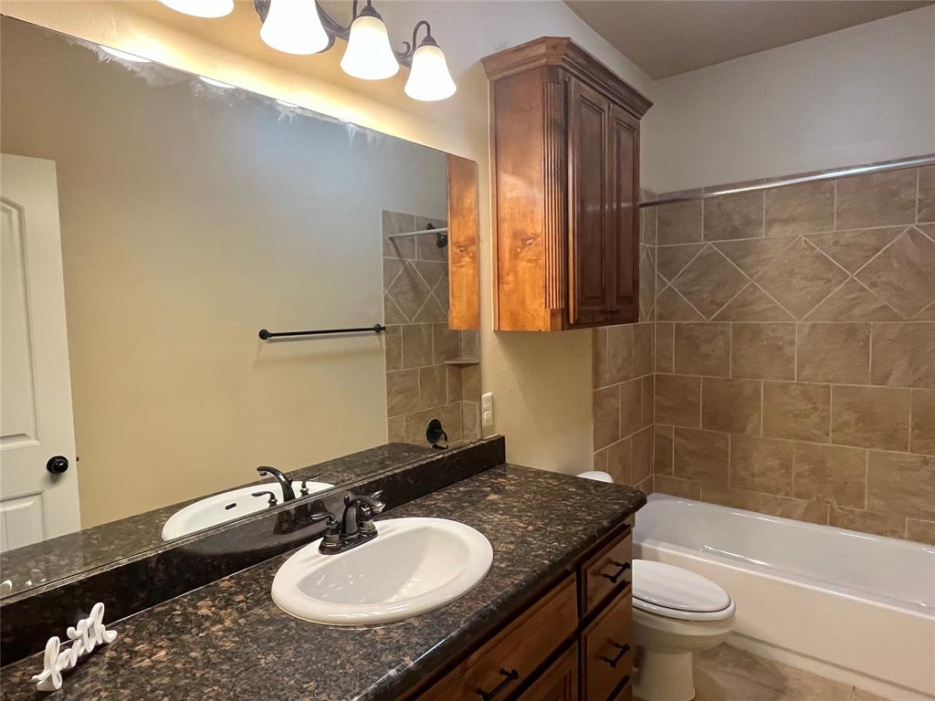 3605 Oakridge Circle