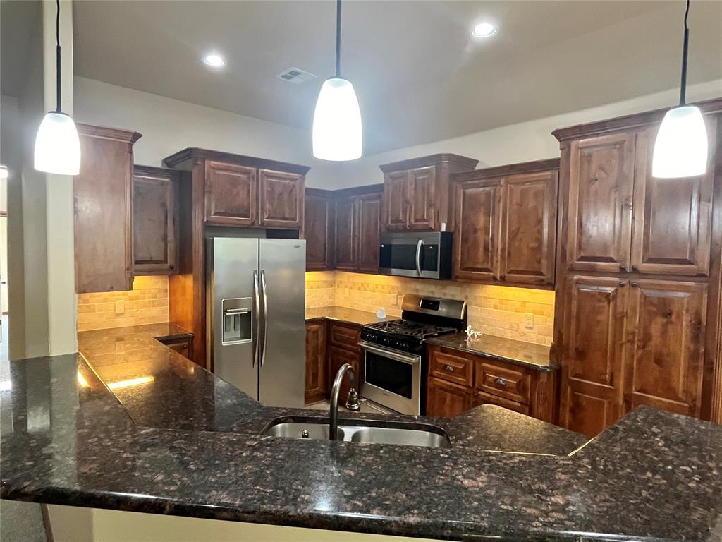 3605 Oakridge Circle