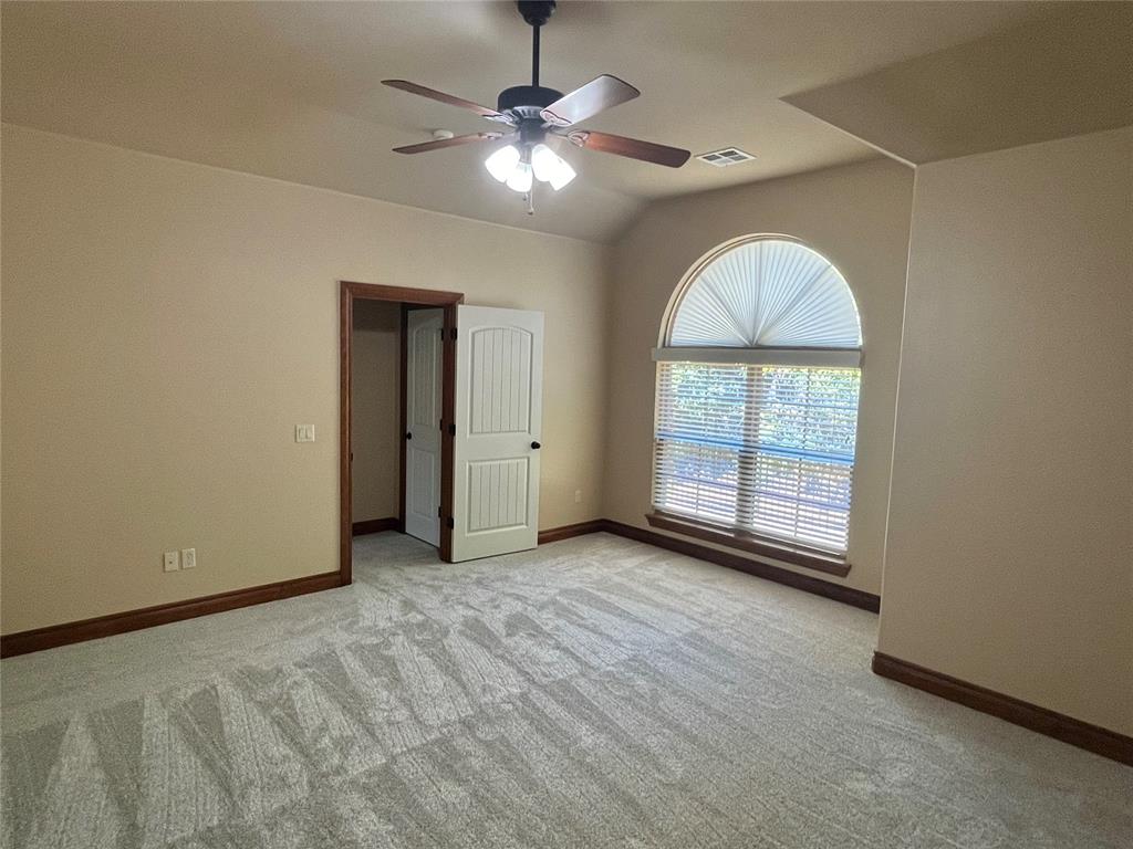 3605 Oakridge Circle
