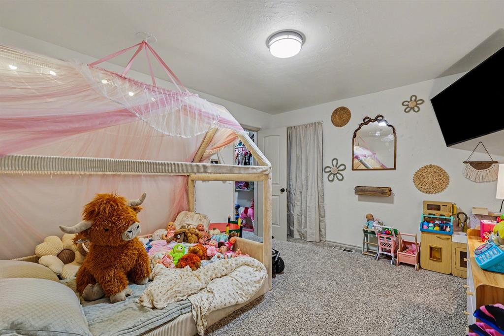 8729 Raven Avenue