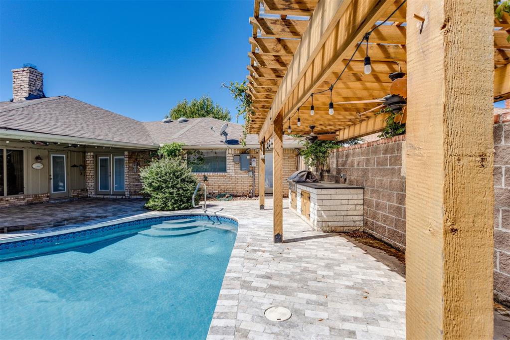 5600 NW 83rd Street