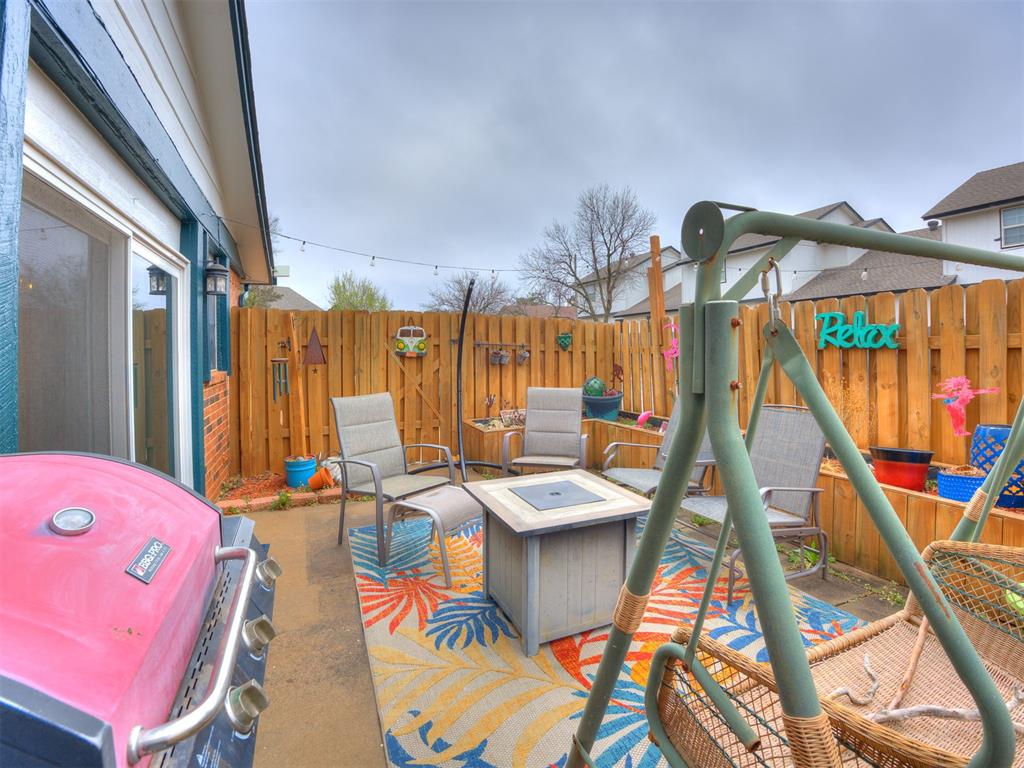 8814 N Rockwell Drive