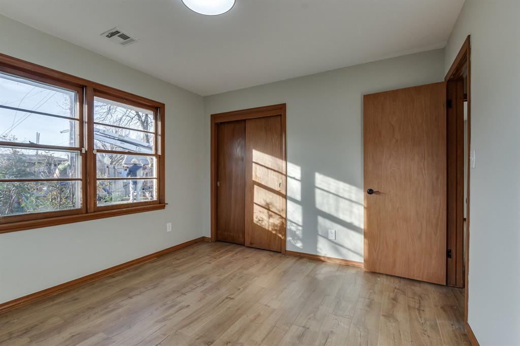 4208 NW 43rd Street