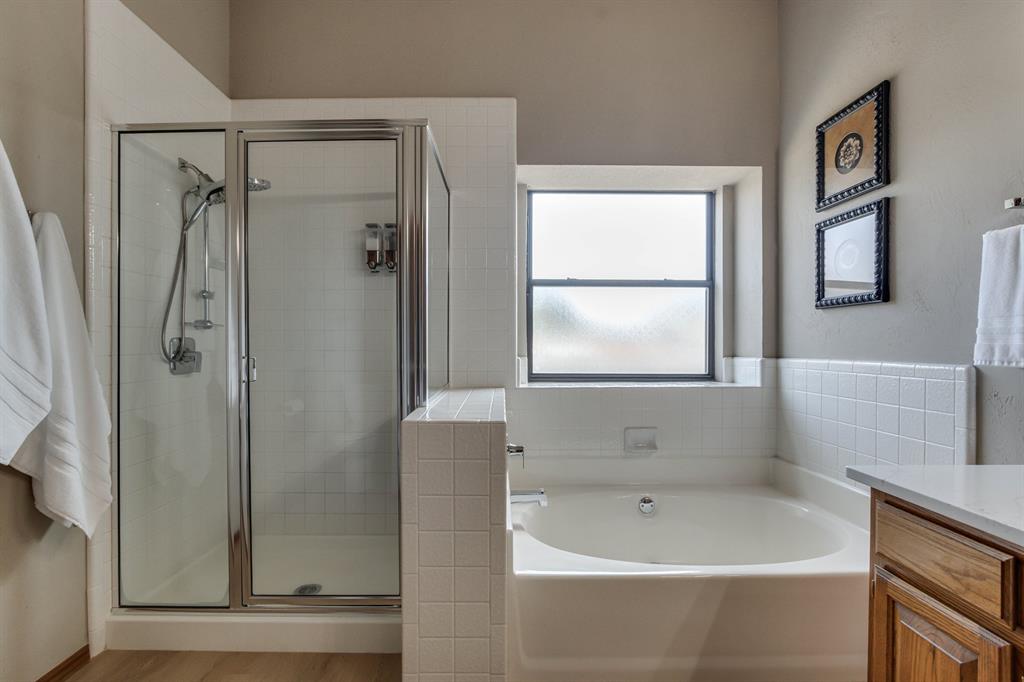 6121 Westlane