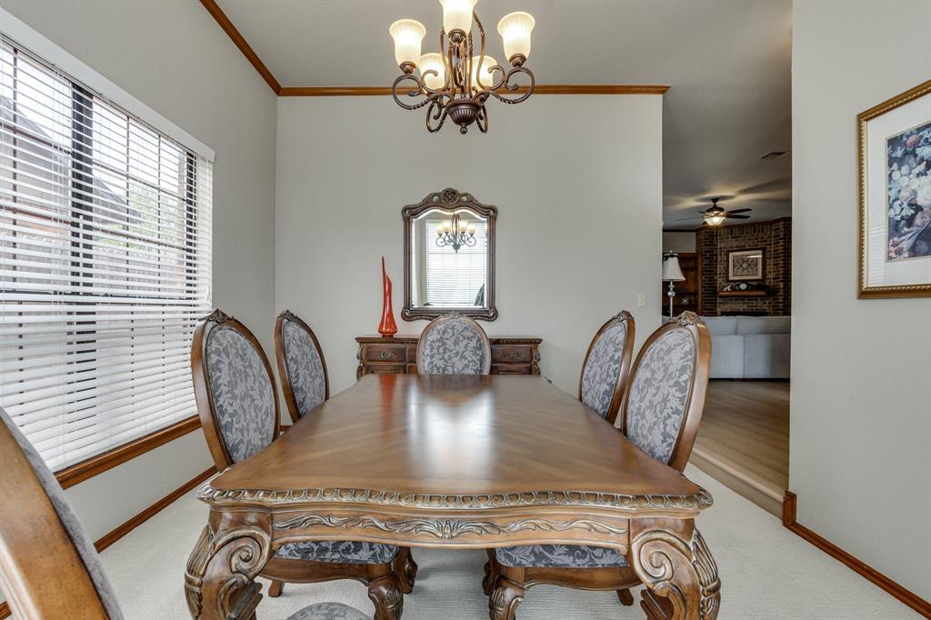 6121 Westlane