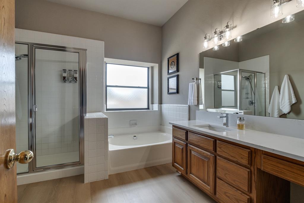 6121 Westlane
