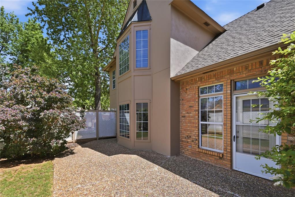 5515 Fairway Drive