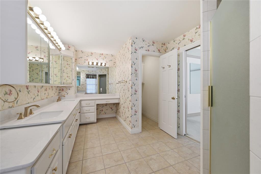 5515 Fairway Drive