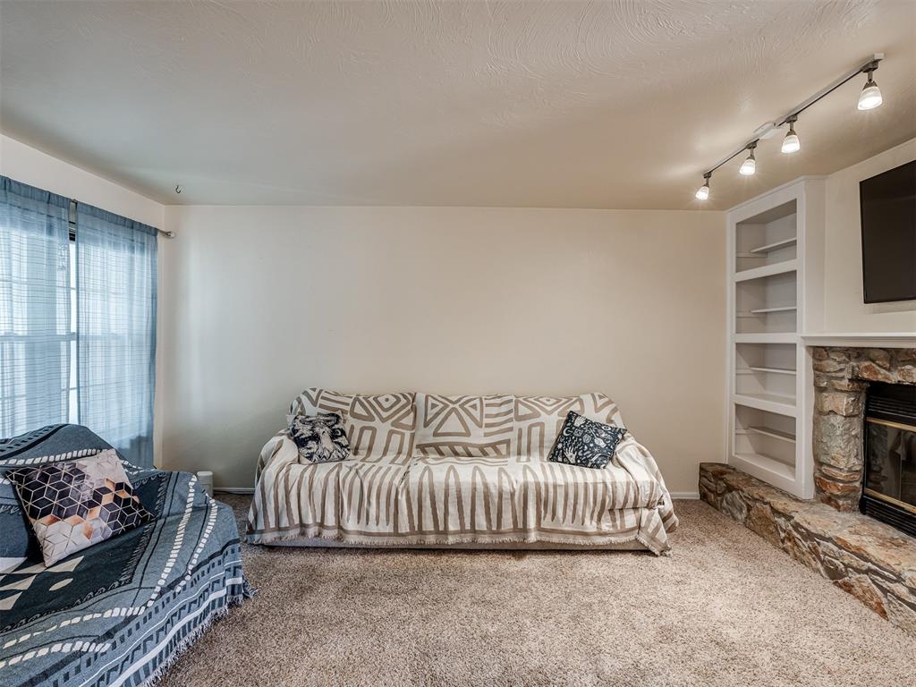 14021 Crossing Way Unit: E