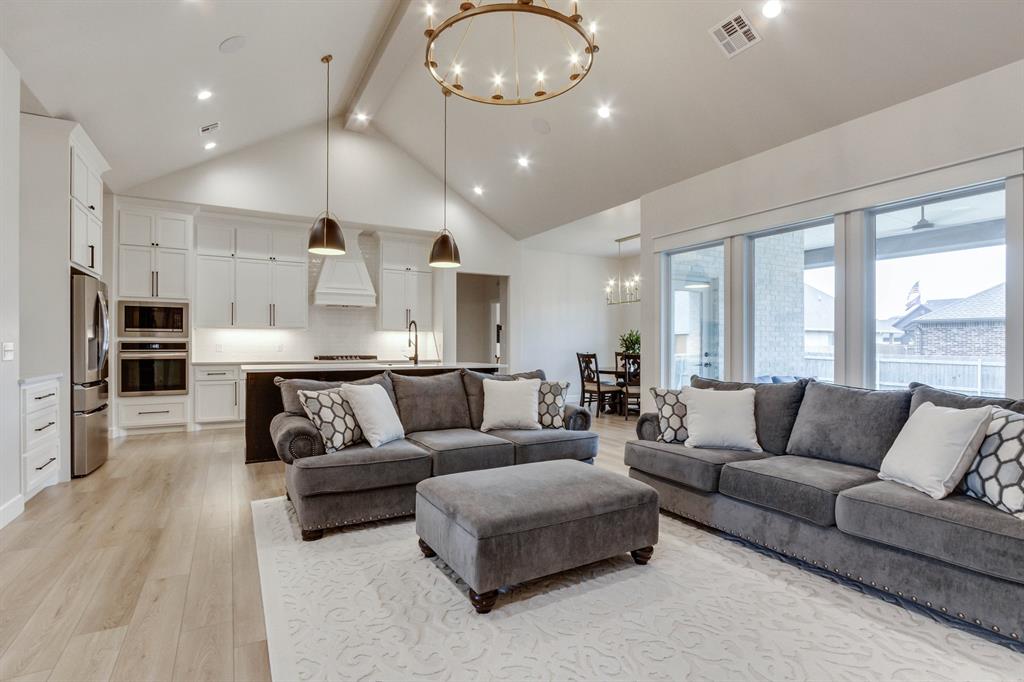 9308 NW 84th Street