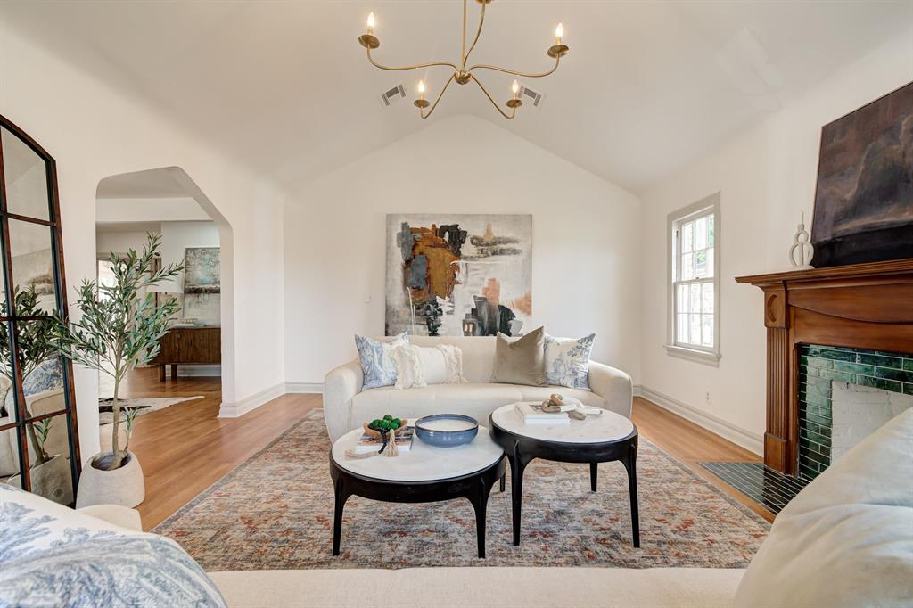 2324 NW 28th Street