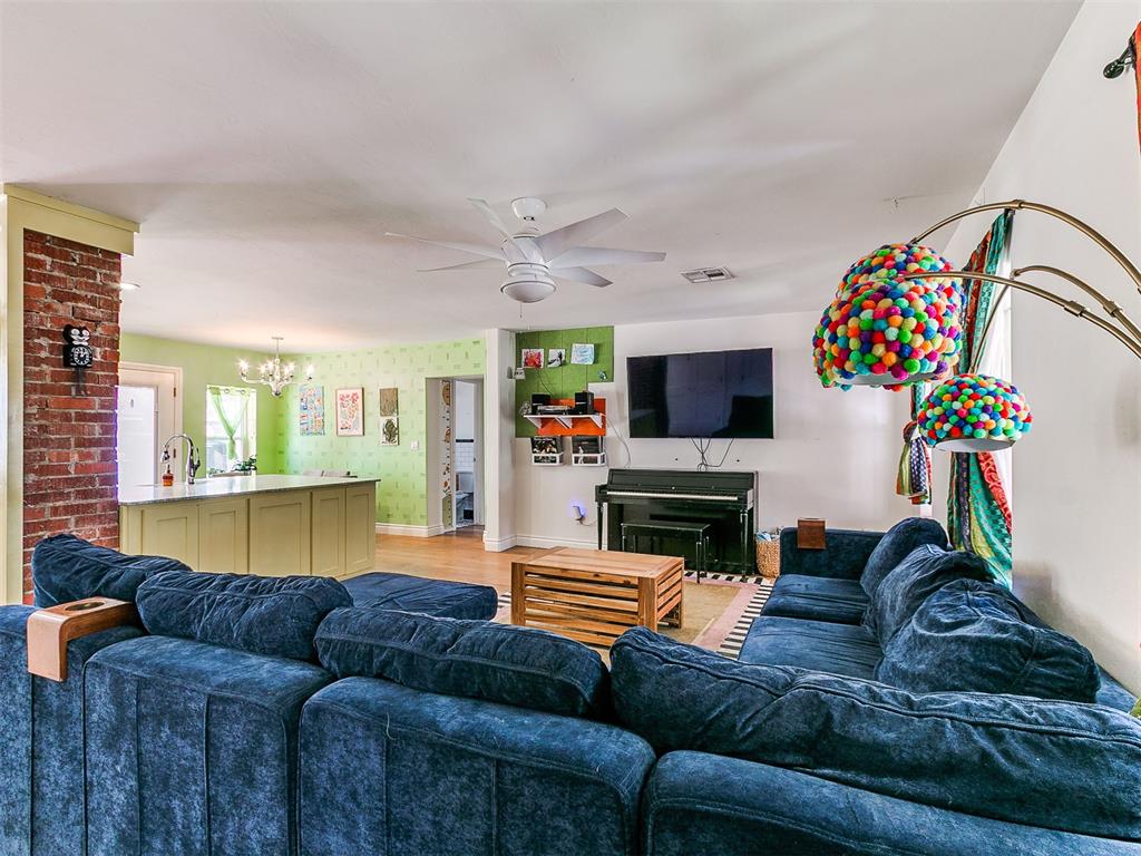 1719 NW 12th Street