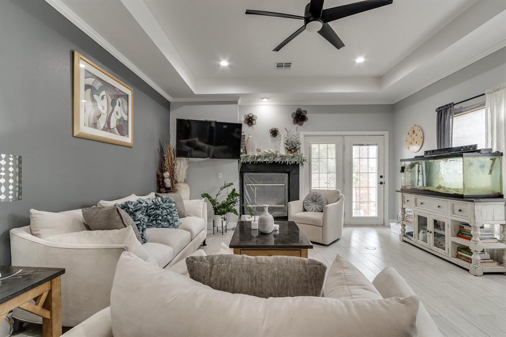 1601 Laurel Place