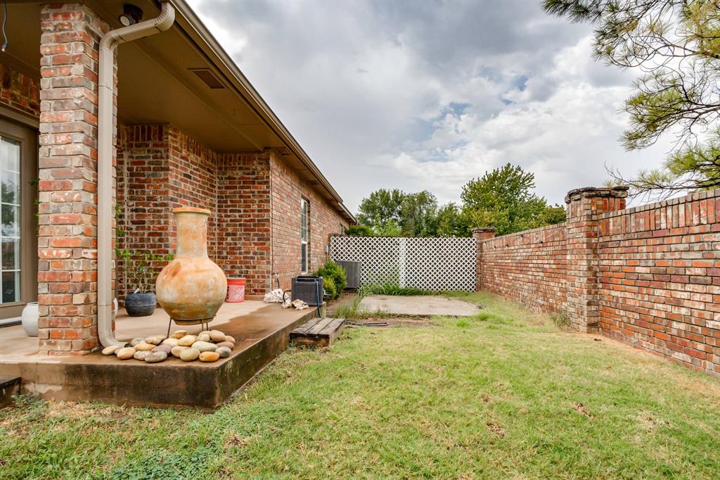 1601 Laurel Place