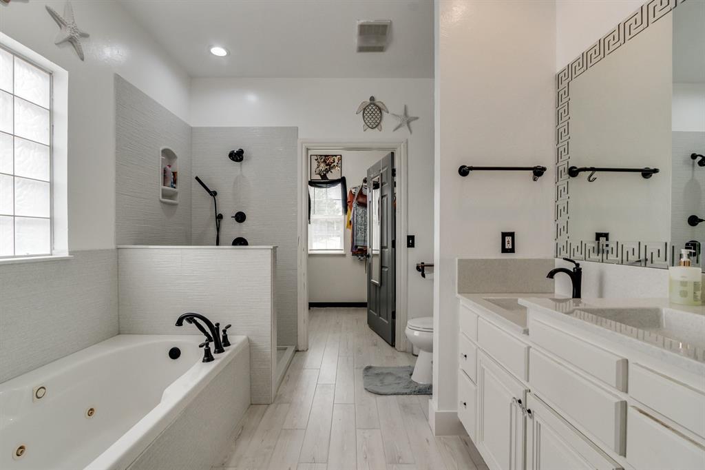 1601 Laurel Place