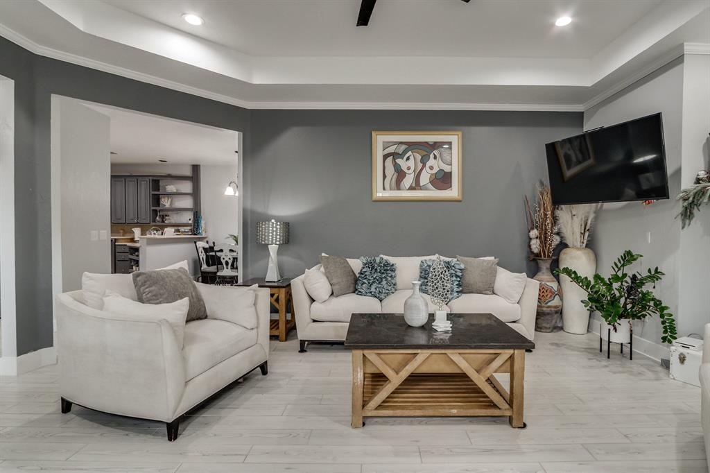 1601 Laurel Place