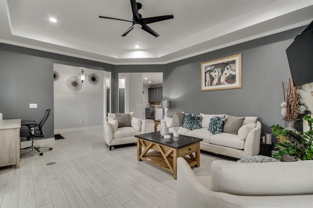 1601 Laurel Place