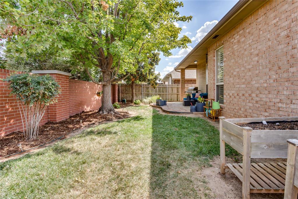 3101 Ladybank Lane