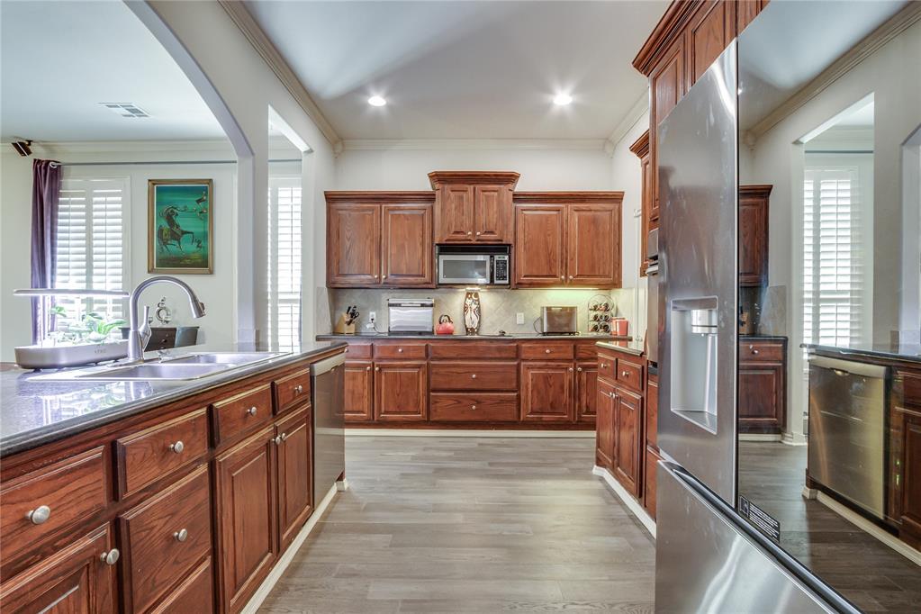 3101 Ladybank Lane