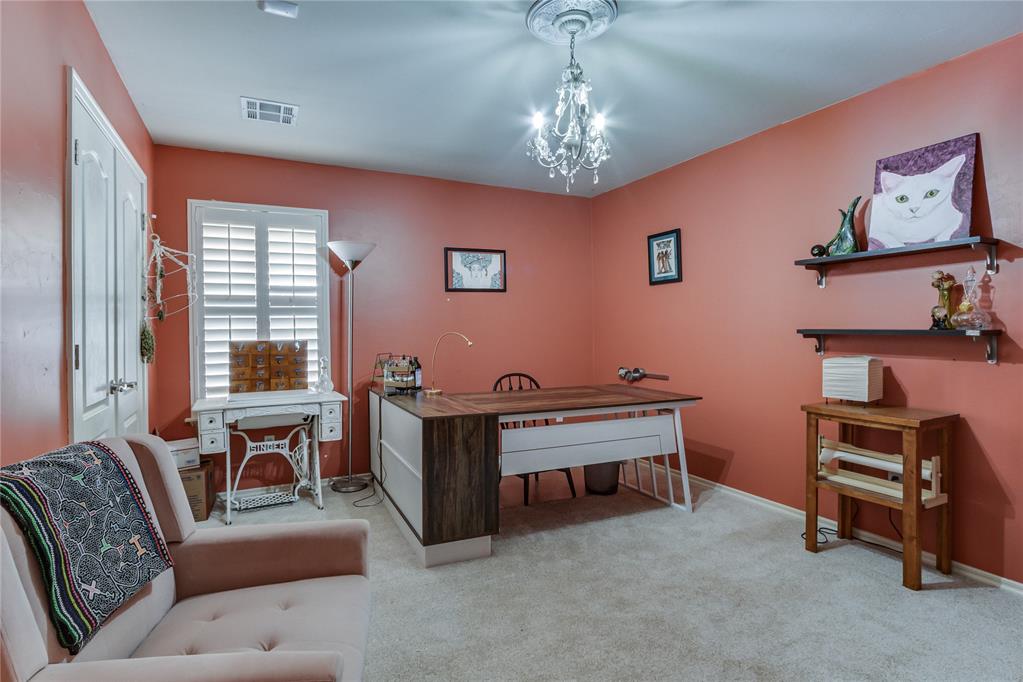 3101 Ladybank Lane