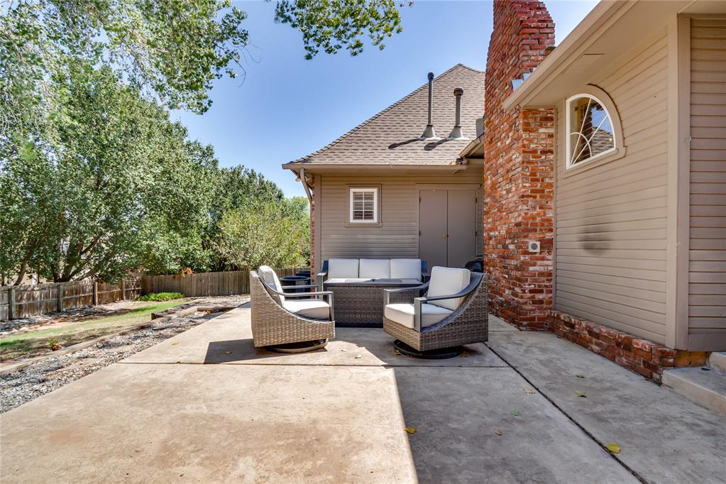 2301 Bay Hill Place
