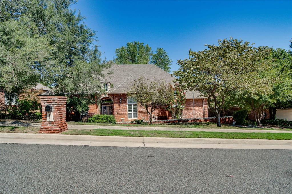 2301 Bay Hill Place