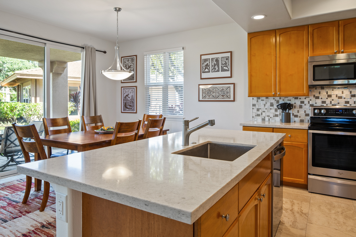 69-555 WAIKOLOA BEACH DR 2001
