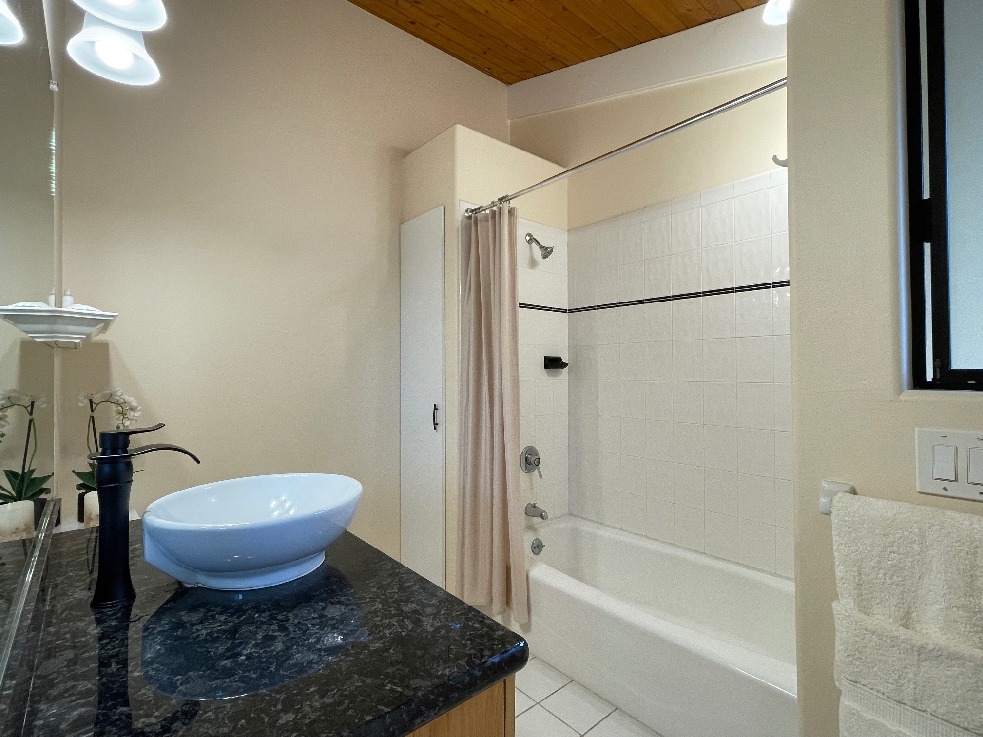 73-4686 HINA LANI ST