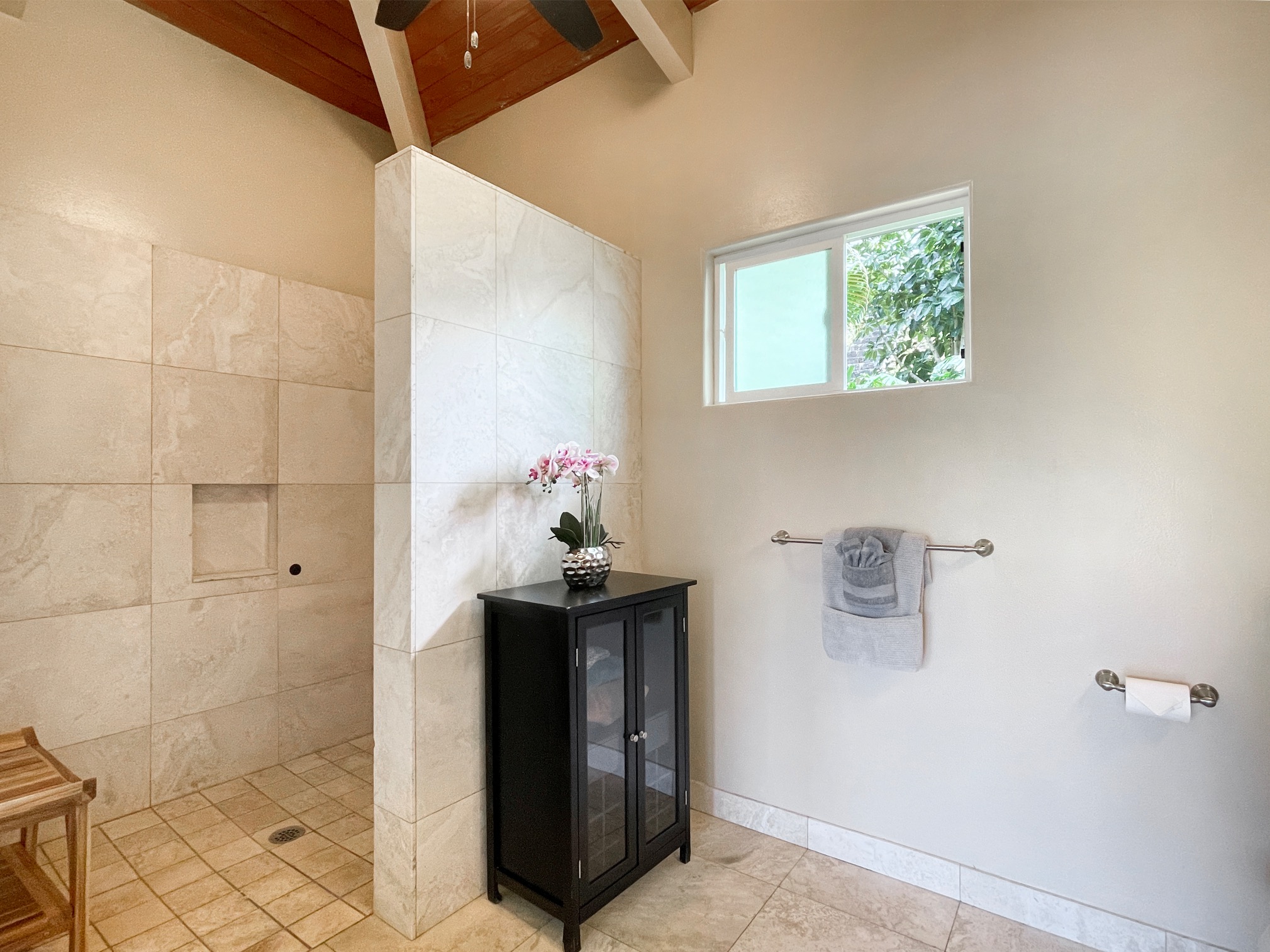 73-4686 HINA LANI ST