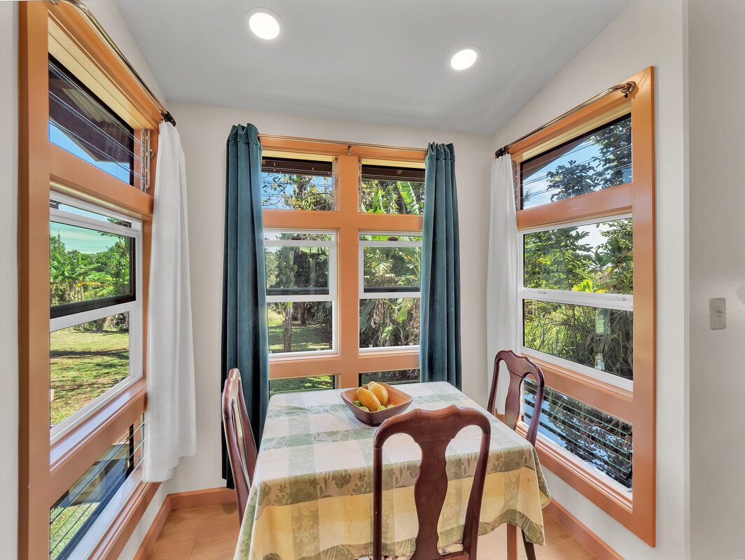 29-2219 OLD MAMALAHOA HIGHWAY