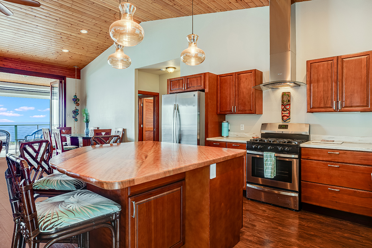 88-1523 UMI AVE