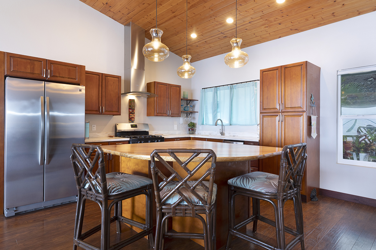 88-1523 UMI AVE