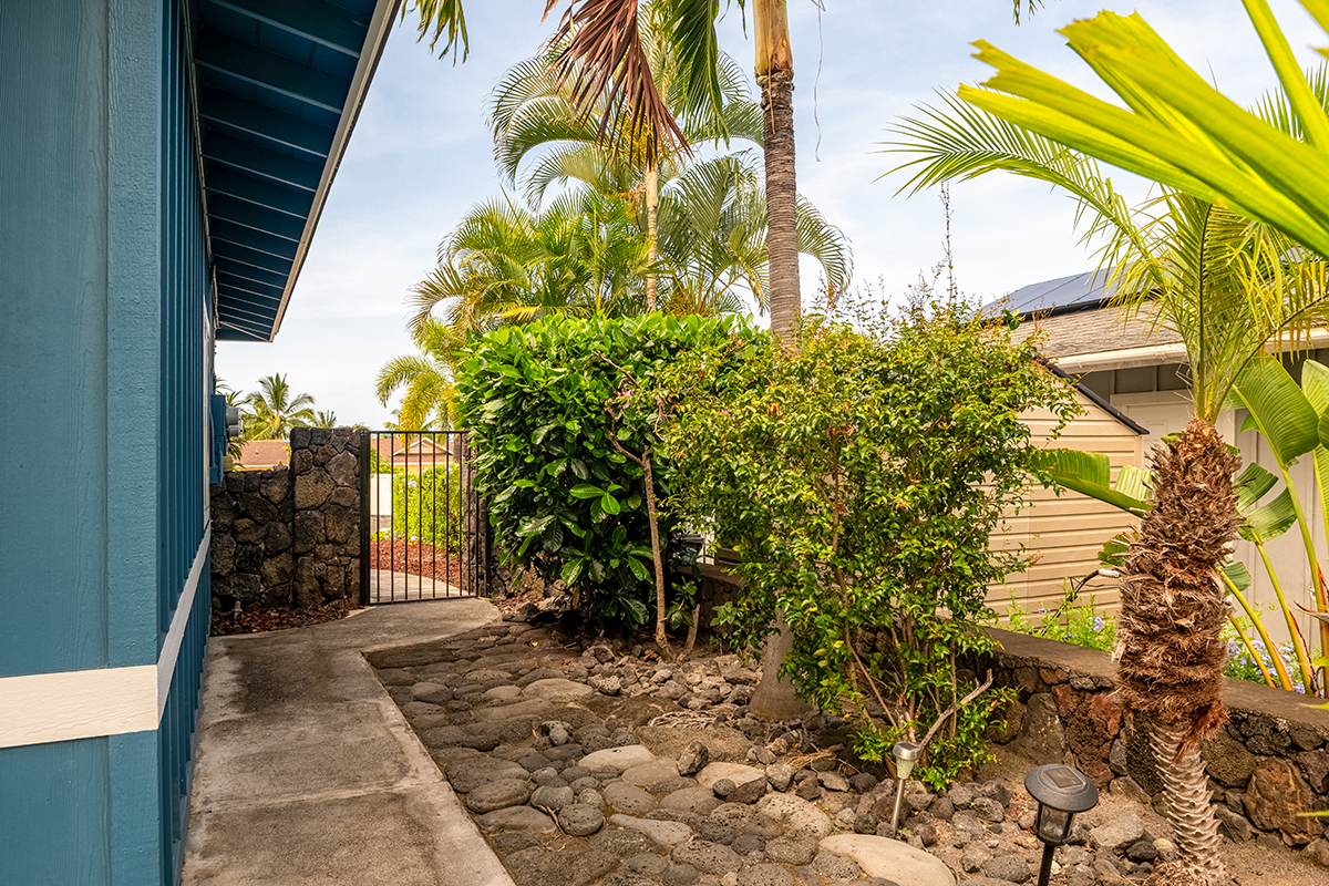 73-1121 KUULEIALOHA CIRCLE