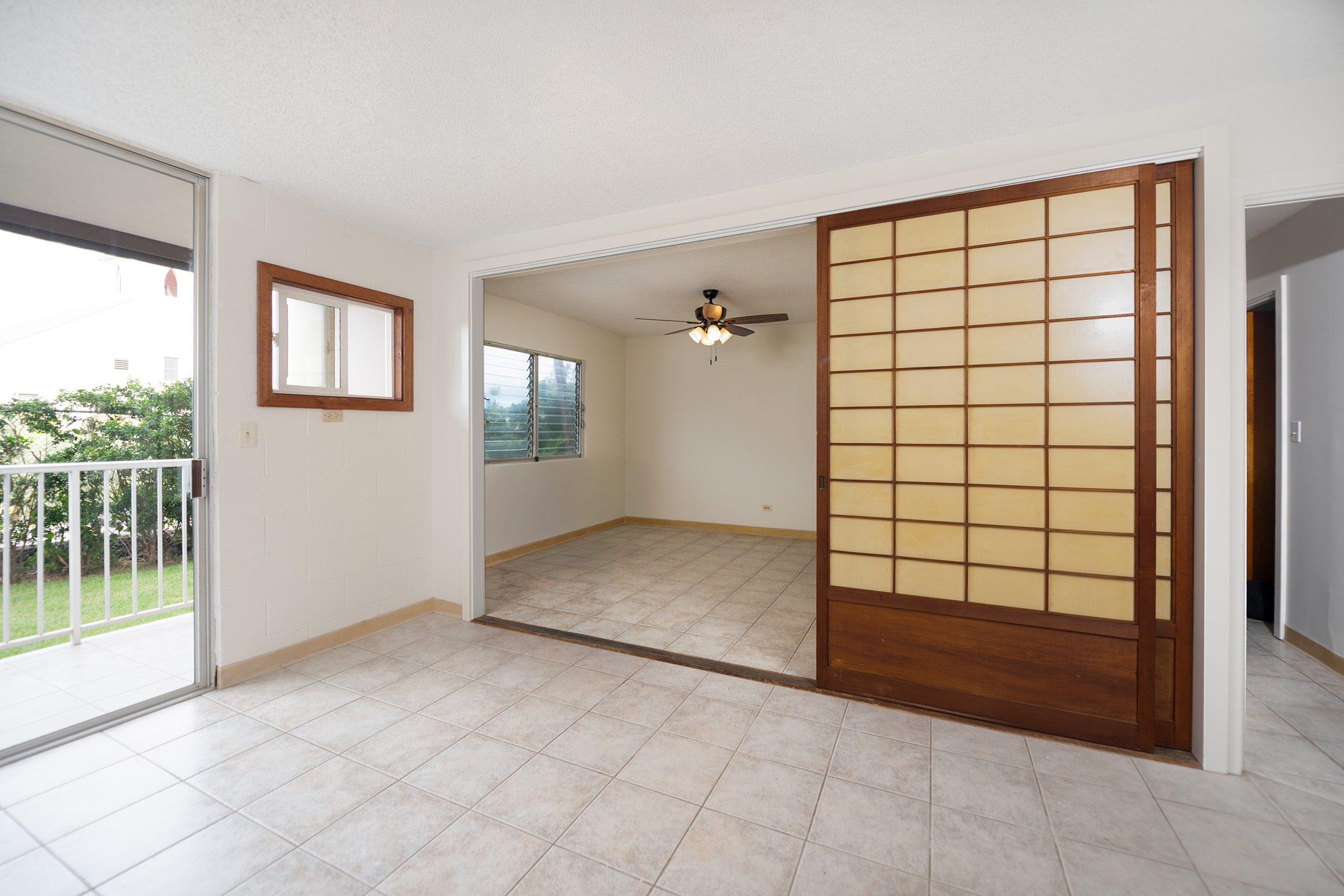 75-5766 KUAKINI HIGHWAY 104