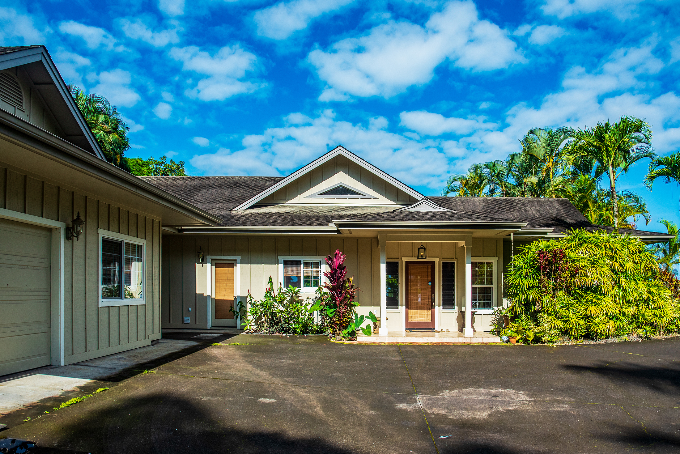 75-5792 MAMALAHOA HIGHWAY