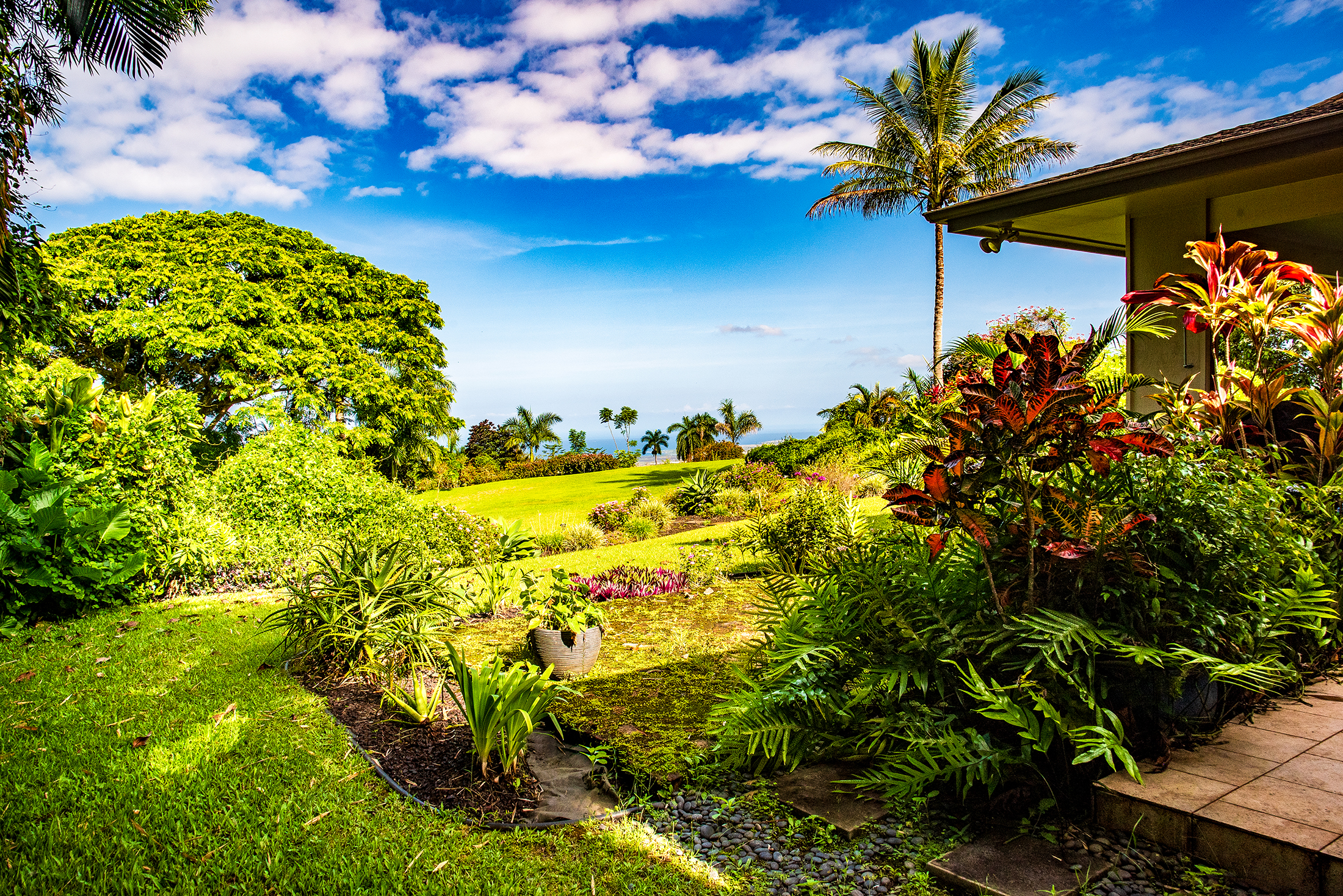 75-5792 MAMALAHOA HIGHWAY