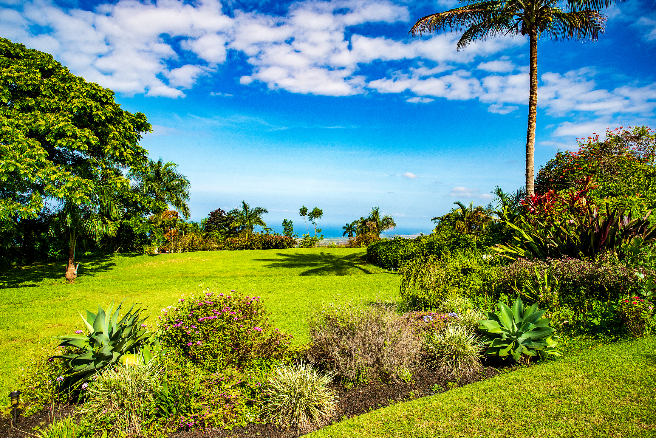 75-5792 MAMALAHOA HIGHWAY